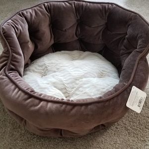 Cat bed